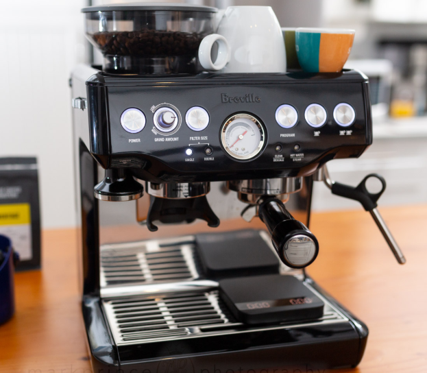 Breville Group创纪录收入增长10.1%,成功应对关税挑战